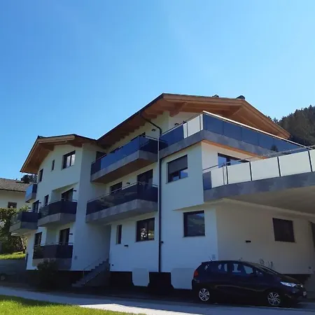 Montepart Zillertal Apartment Hainzenberg
