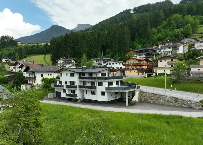 Montepart Zillertal * هينزنبرغ